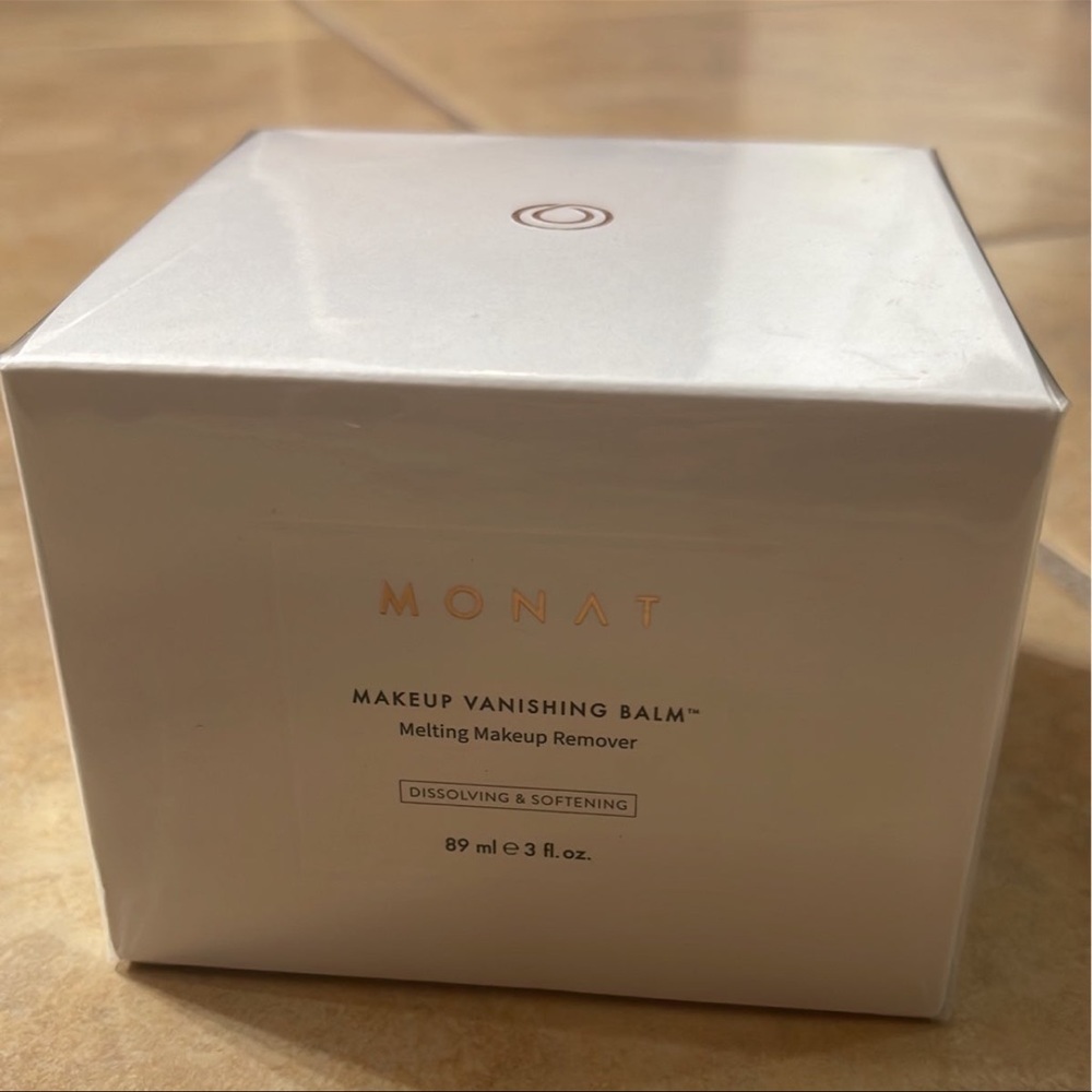 Monat Makeup Vanishing Balm